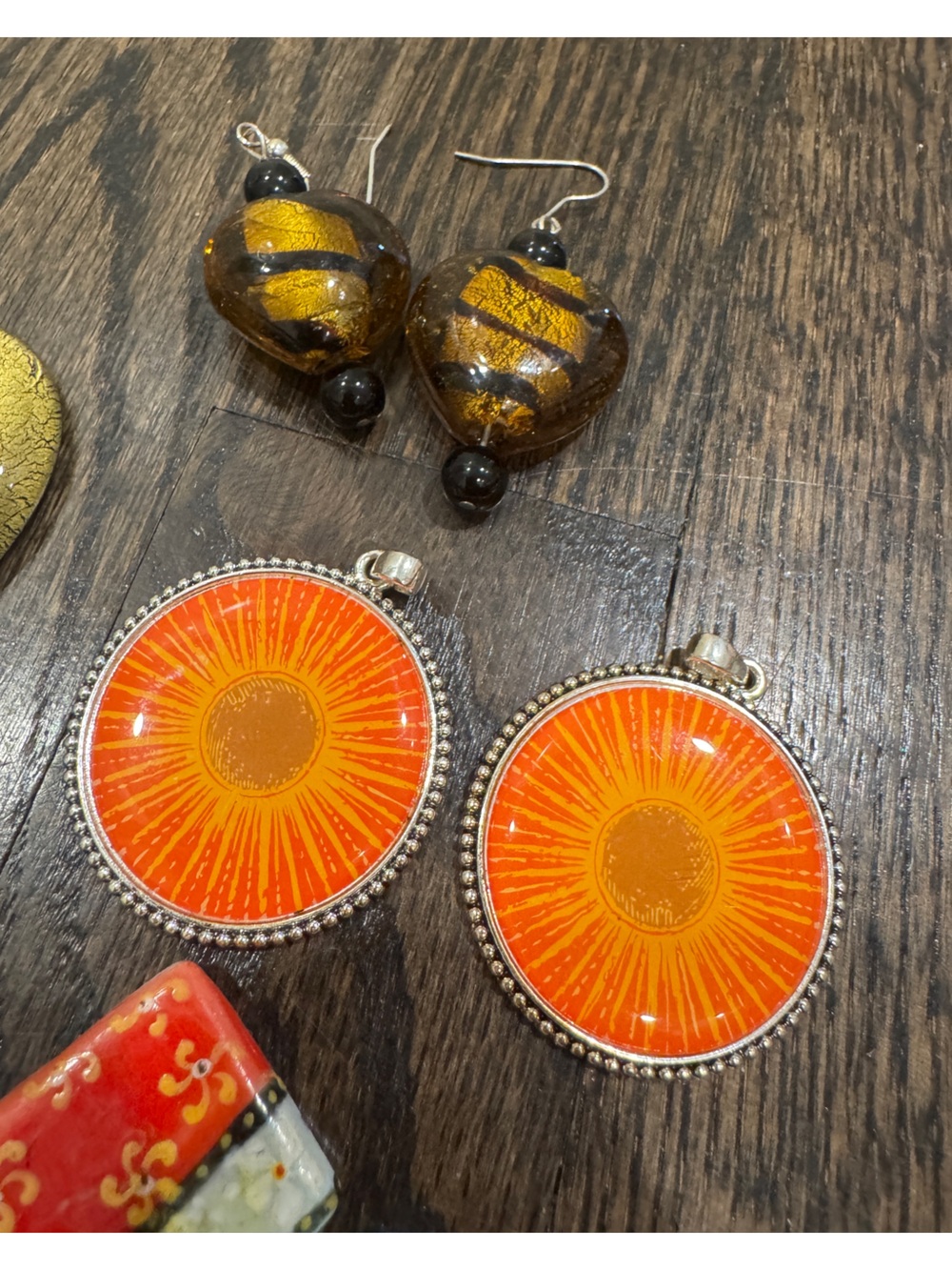 Mixed Artisan Glass Pendants Ceramic Beads Shells Craft Collection - Picture 11 of 12
